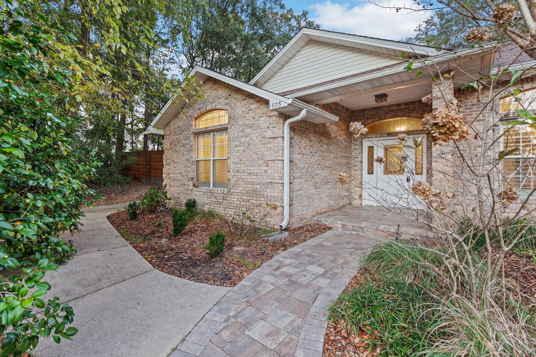 1825 Huntington Road Niceville, FL 32578 - Photo 2 of 68 Moore Media_53