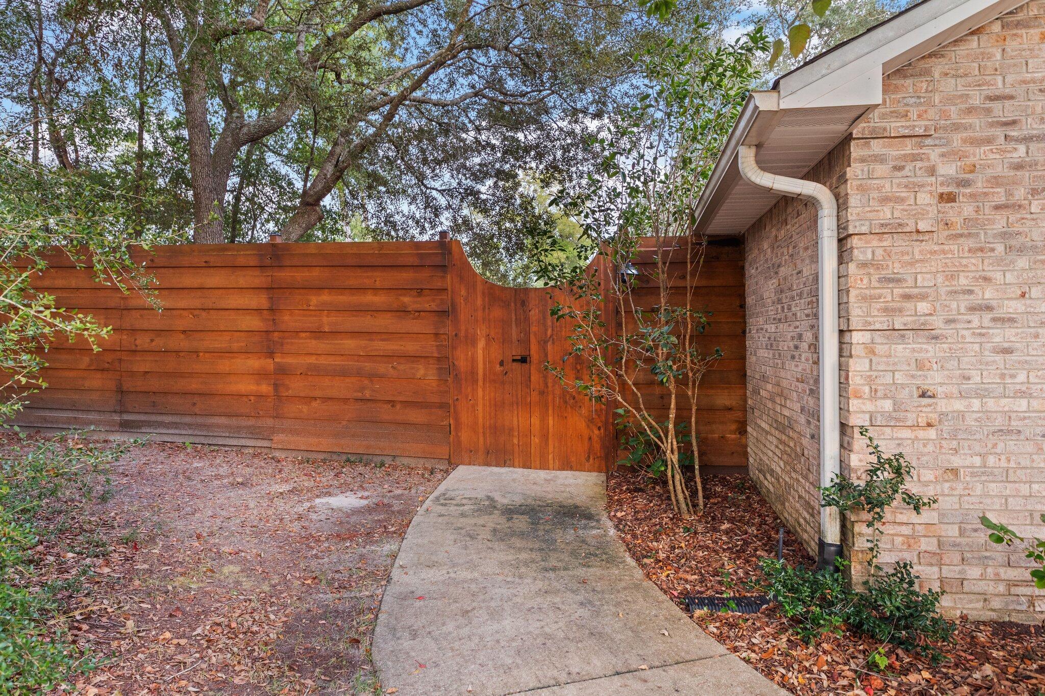 1825 Huntington Road Niceville, FL 32578 - Photo 5 of 68 Moore Media_56