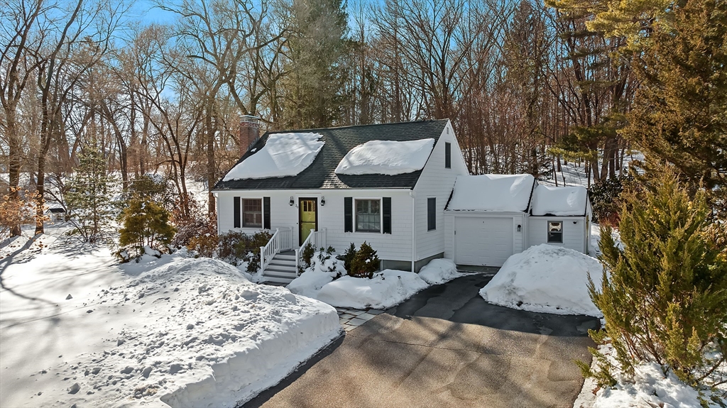 20 Lee Road Wayland, MA 01778 - Photo 1 of 22 Gallery Image 1