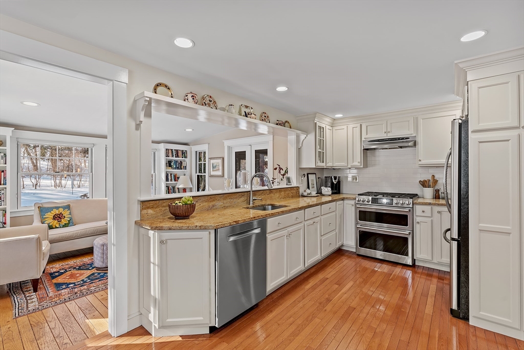 20 Lee Road Wayland, MA 01778 - Photo 10 of 22 Gallery Image 10