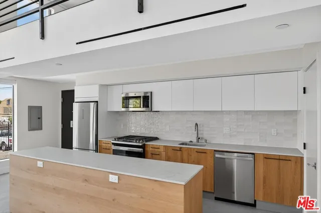 $5,800 | 2412 Eads Street, Unit 1, Los Angeles, CA 90031