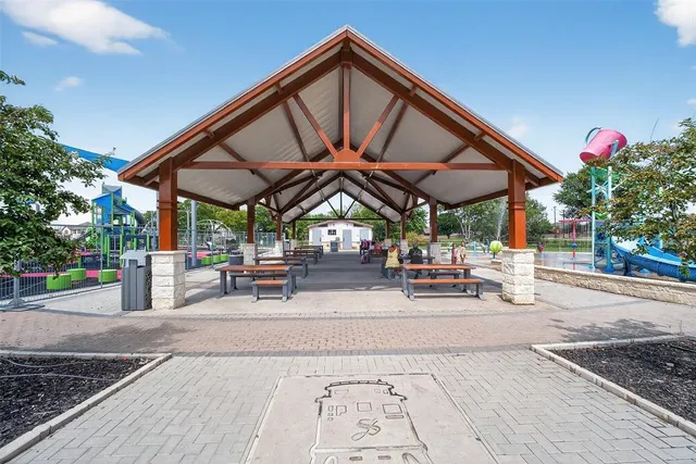 a view of the street with sitting area