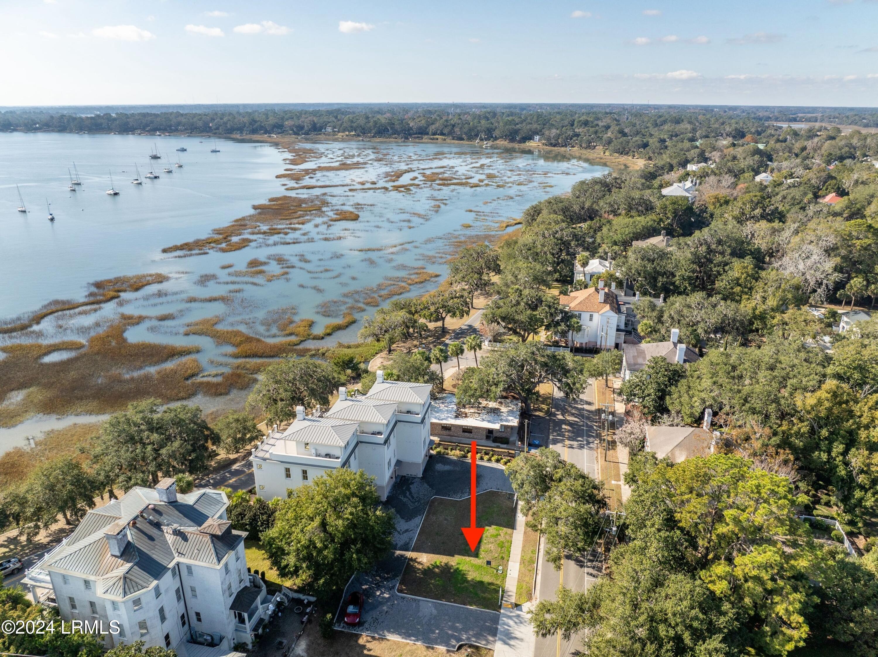 1106 Craven Street Beaufort, SC 29902 - Photo 9 of 11 DJI_0976-1.jpg-SMALL