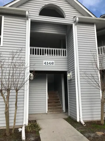 $1,600 | 4146 Breezewood Drive, Unit 202, Wilmington, NC 28412