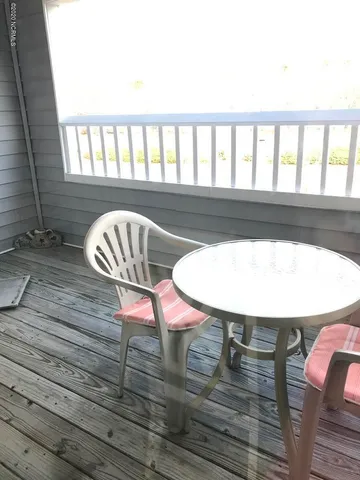 $1,600 | 4146 Breezewood Drive, Unit 202, Wilmington, NC 28412