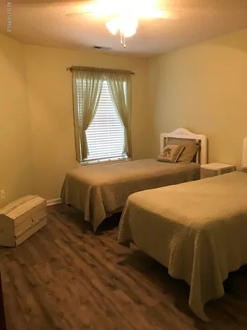 $1,600 | 4146 Breezewood Drive, Unit 202, Wilmington, NC 28412