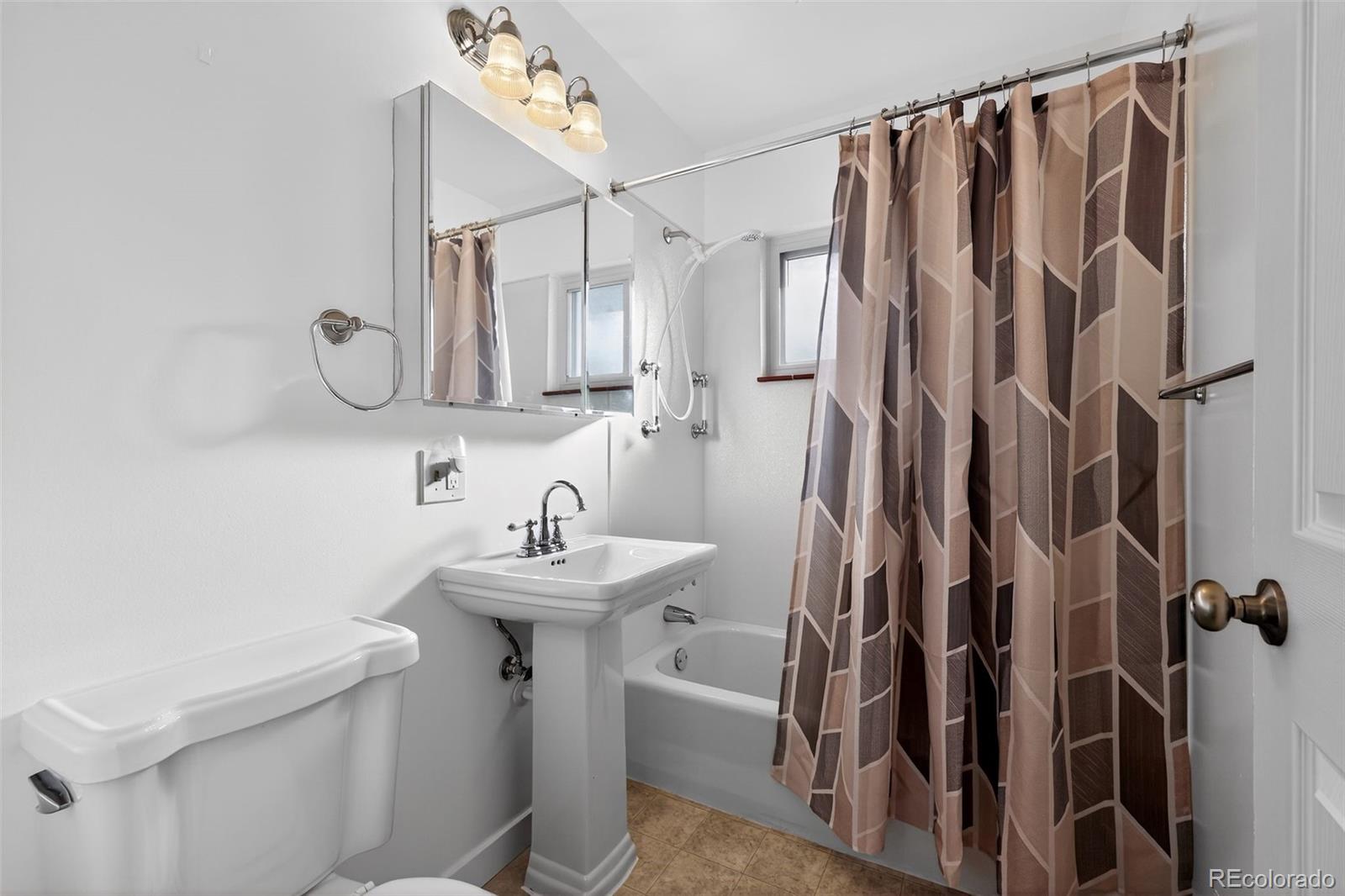 2902 South Meade Street Denver, CO 80236 - Photo 15 of 35 Gallery Image 15