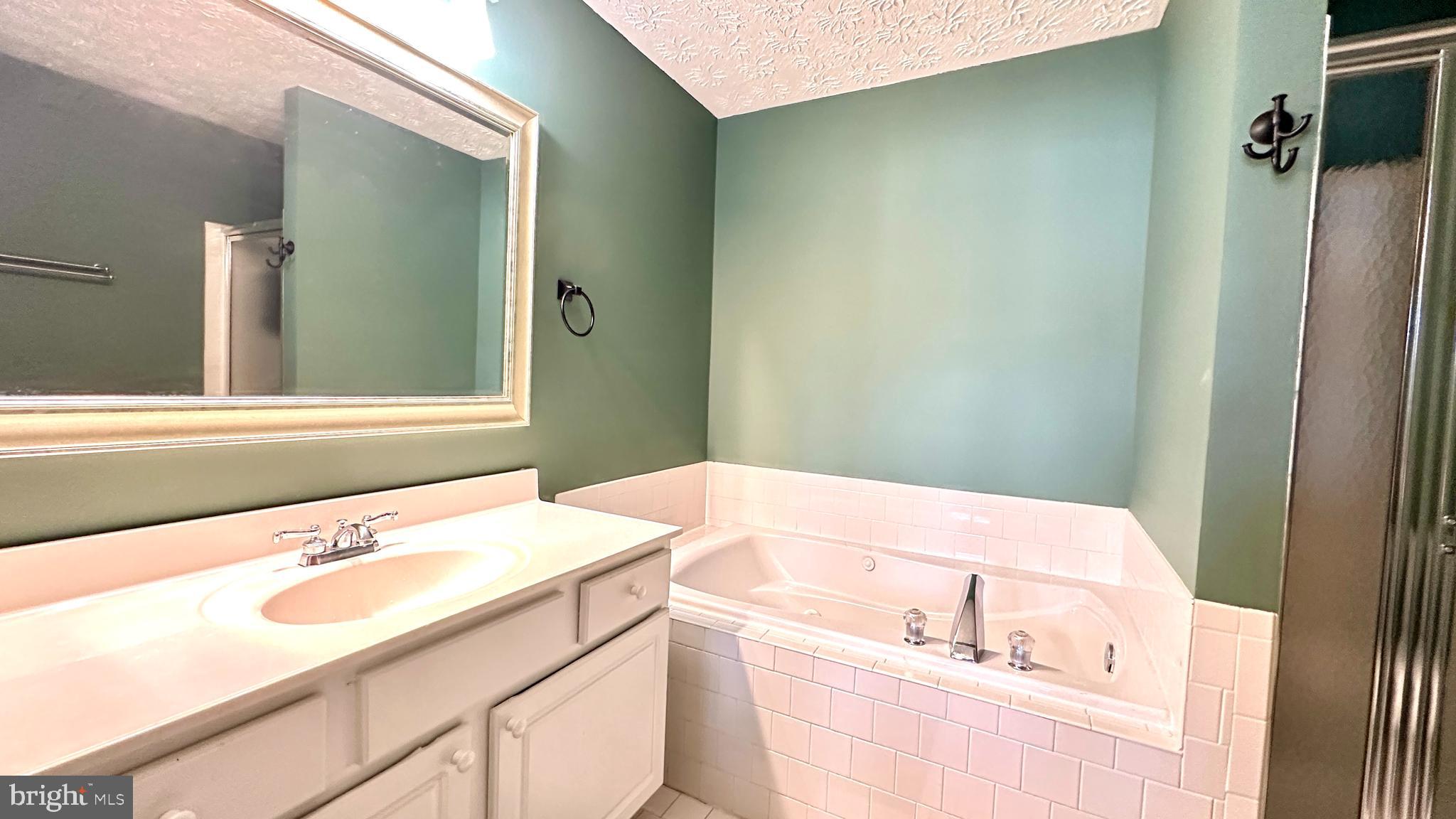 6341 Springwater Terrace, Unit 9402 Frederick, MD 21701 - Photo 22 of 32