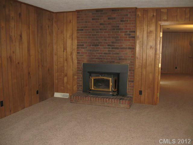 309 Randolph Road Dallas, NC 28034 - Photo 11 of 16 Gallery Image 11
