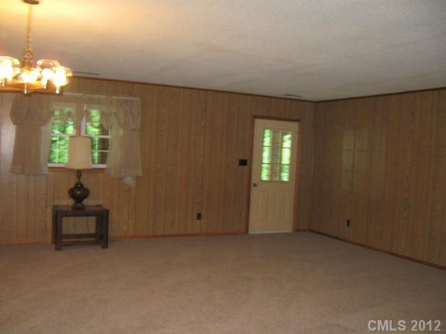 309 Randolph Road Dallas, NC 28034 - Photo 8 of 16 Gallery Image 8
