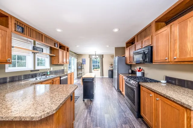 $399,999 | 12596 Marilyn Drive, Leroy, MI 49655