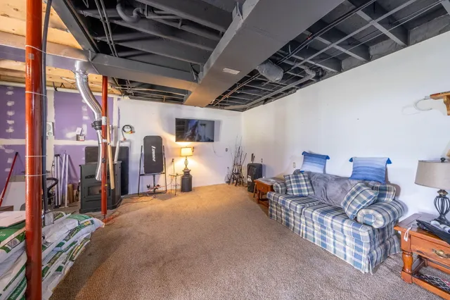 $399,999 | 12596 Marilyn Drive, Leroy, MI 49655