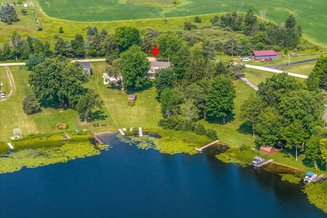 $399,999 | 12596 Marilyn Drive, Leroy, MI 49655