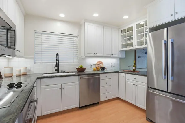 $1,249,000 | 404 Portofino Drive, Unit 3, San Carlos, CA 94070