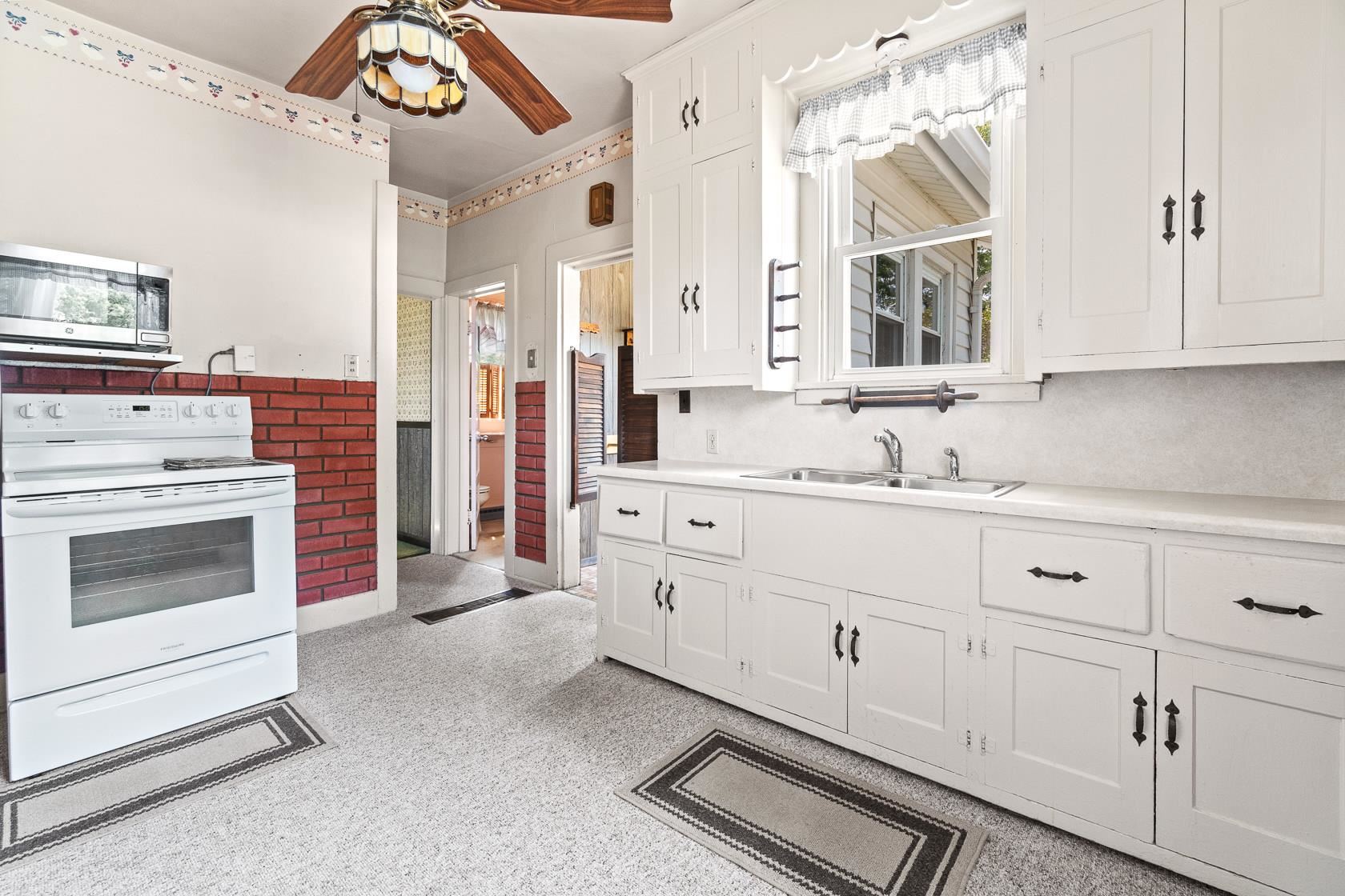 17313 Lima Road Huntertown, IN 46748 - Photo 16 of 36