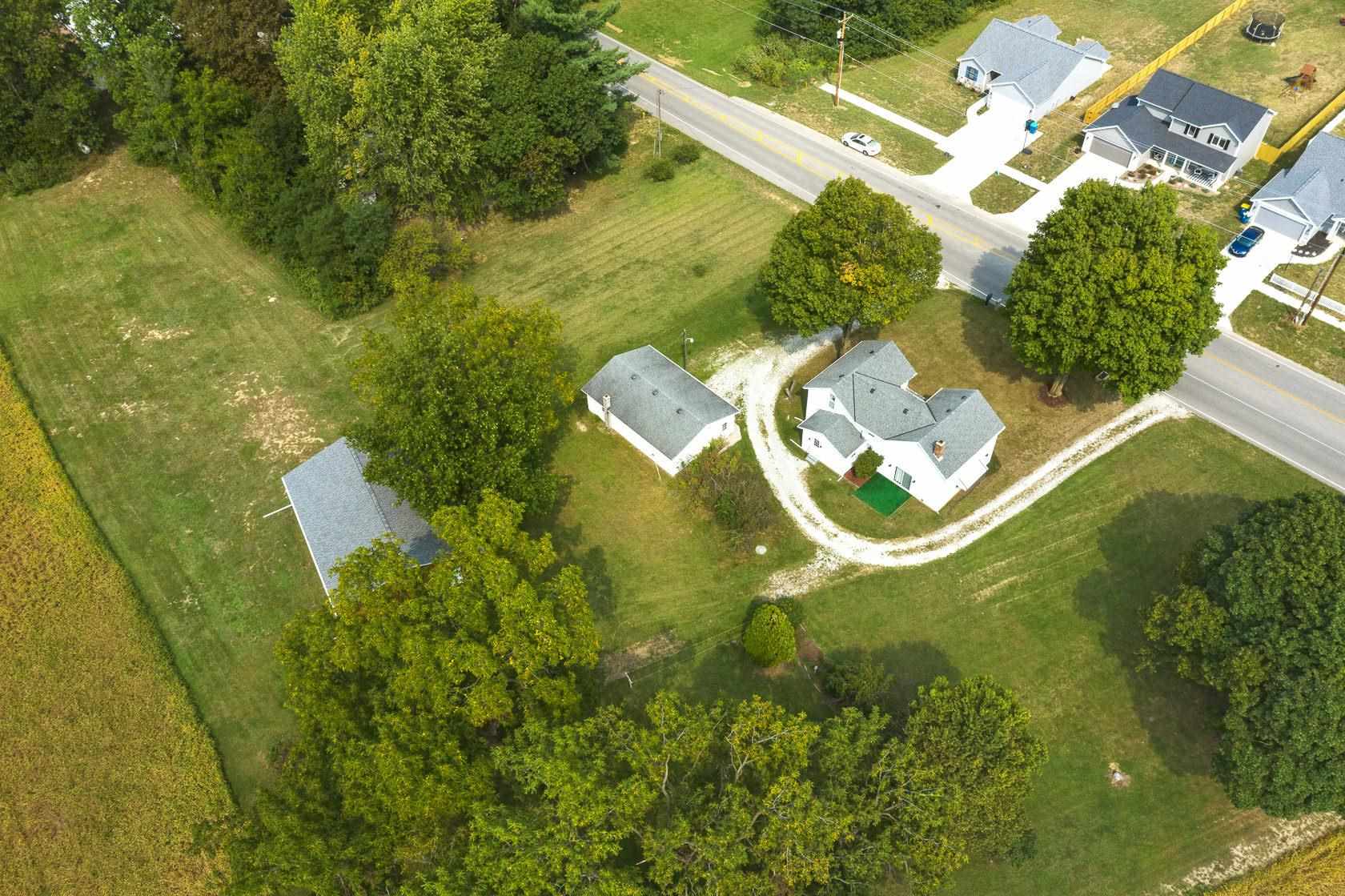 17313 Lima Road Huntertown, IN 46748 - Photo 4 of 36