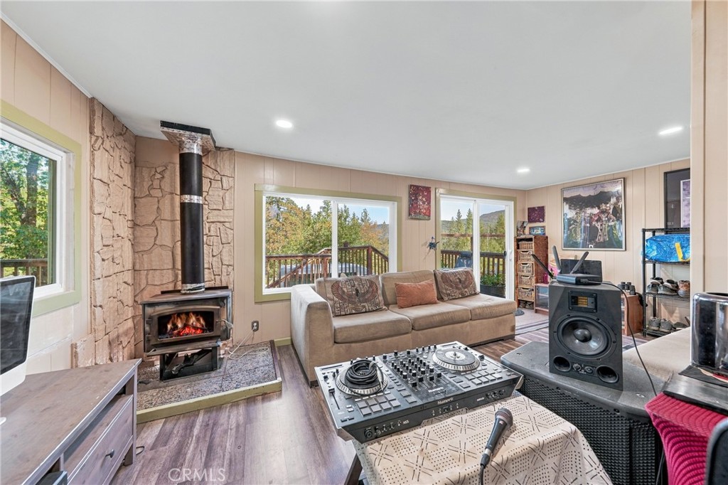 8255 High Valley Road Cobb, CA 95426 - Photo 13 of 49 Gallery Image 13