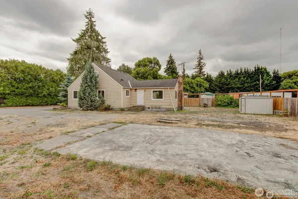 $775,000 | 2618 30th Avenue East, Tacoma, WA 98443