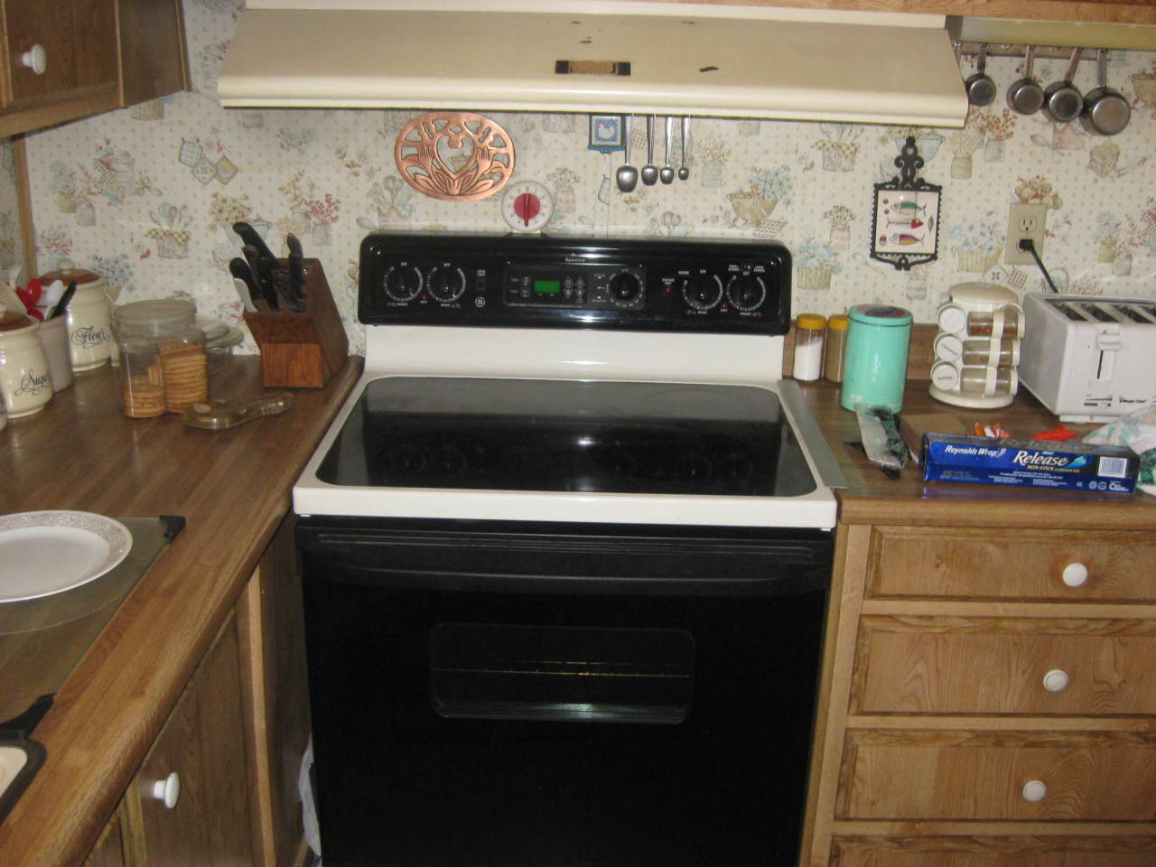 328 North Starr Road Apache Junction, AZ 85119 - Photo 9 of 12 KITCHEN
