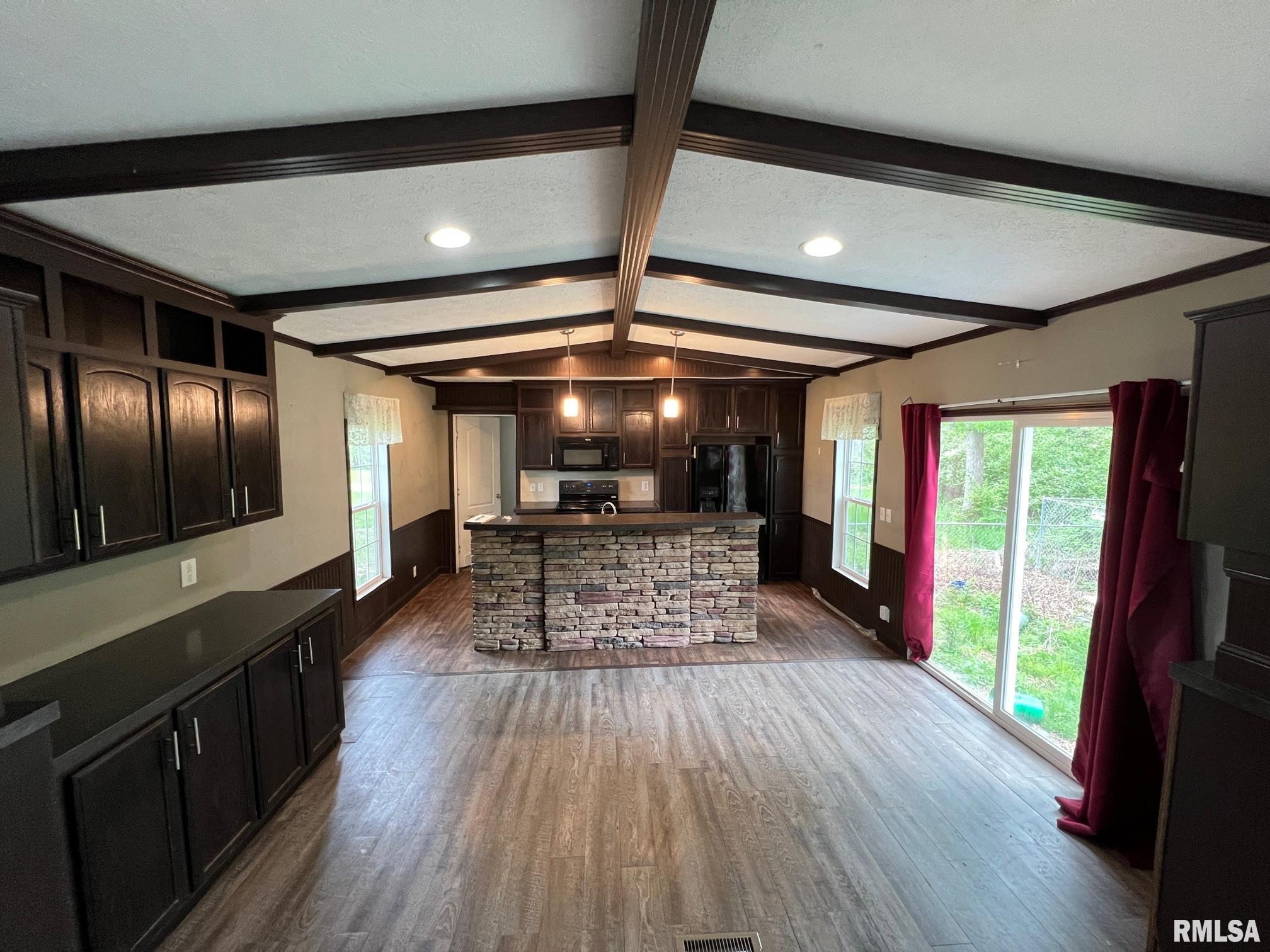 601 Jeff Road Centralia, IL 62801 - Photo 3 of 26