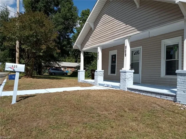$150,000 | 909 Randolph Street, High Point, NC 27260