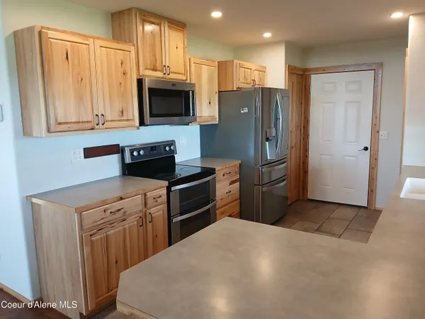 $649,900 | 1031 East Rock Creek Road, Potlatch, ID 83855