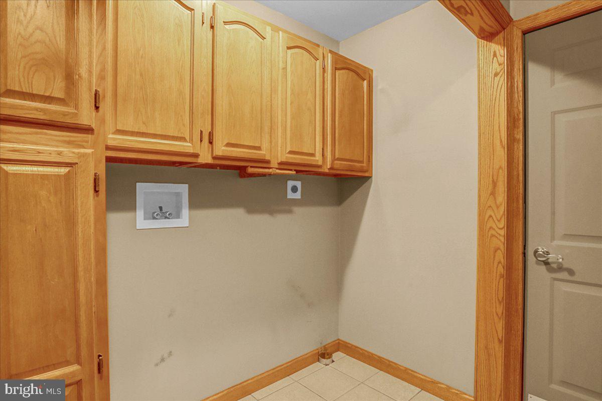 123 Mexico Road Oley, PA 19547 - Photo 14 of 41 a view of a door