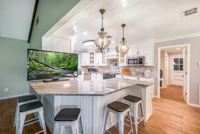 $599,999 | 36602 Hondo Road, Simonton, TX 77485