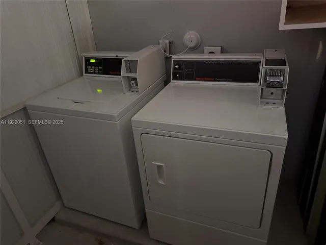 $2,800 | 2353 Southwest 11th Terrace, Unit 1 2 3 4, Miami, FL 33135