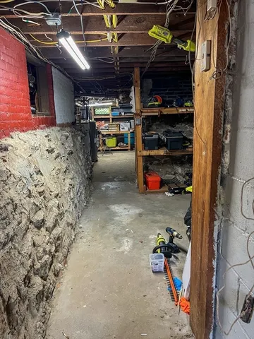 $419,900 | 30 Grinnell Street, Greenfield, MA 01301