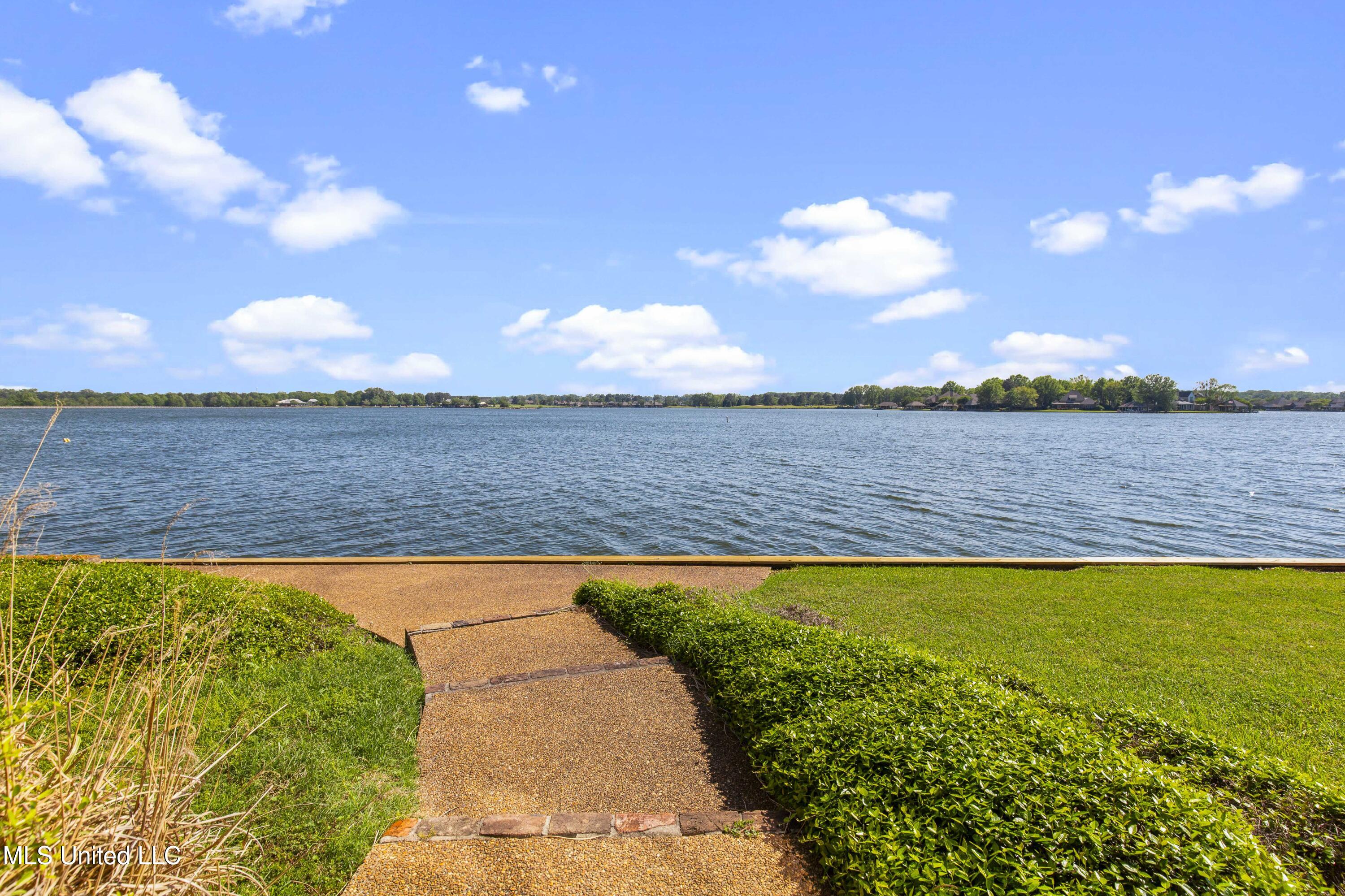 230 Belle Pointe Circle Madison, MS 39110 - Photo 22 of 33 230 Belle Point-69