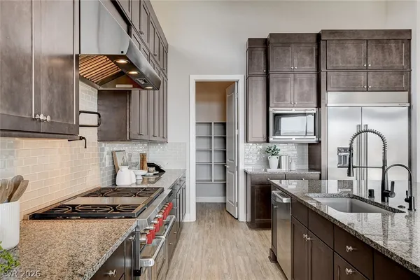 $1,295,000 | 156 Tre Pietre Street, Henderson, NV 89011