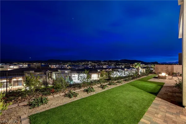 $1,295,000 | 156 Tre Pietre Street, Henderson, NV 89011