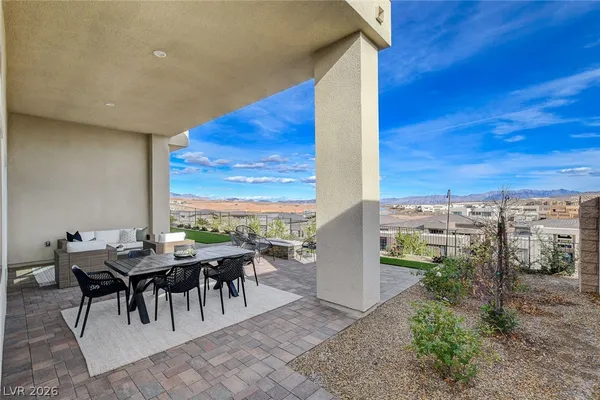 $1,295,000 | 156 Tre Pietre Street, Henderson, NV 89011