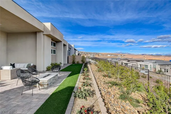 $1,295,000 | 156 Tre Pietre Street, Henderson, NV 89011
