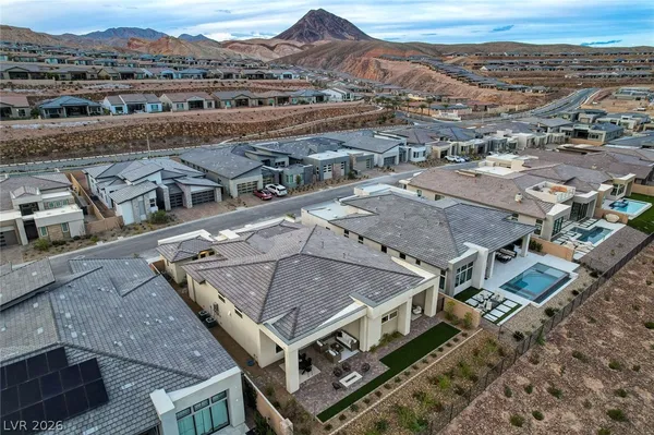 $1,295,000 | 156 Tre Pietre Street, Henderson, NV 89011