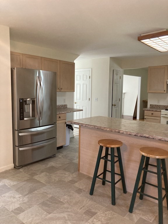 77 Towne Hill Road Haverhill, MA 01835 - Photo 8 of 39 Gallery Image 8