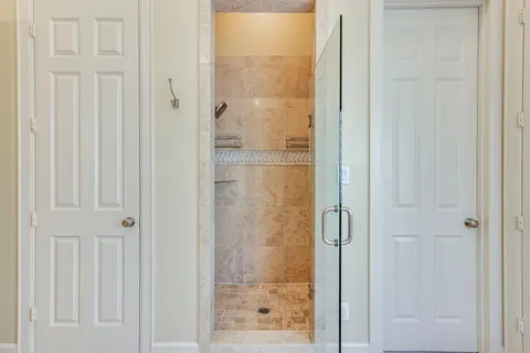 $639,000 | 6310 Hermann Lake Drive, Houston, TX 77021