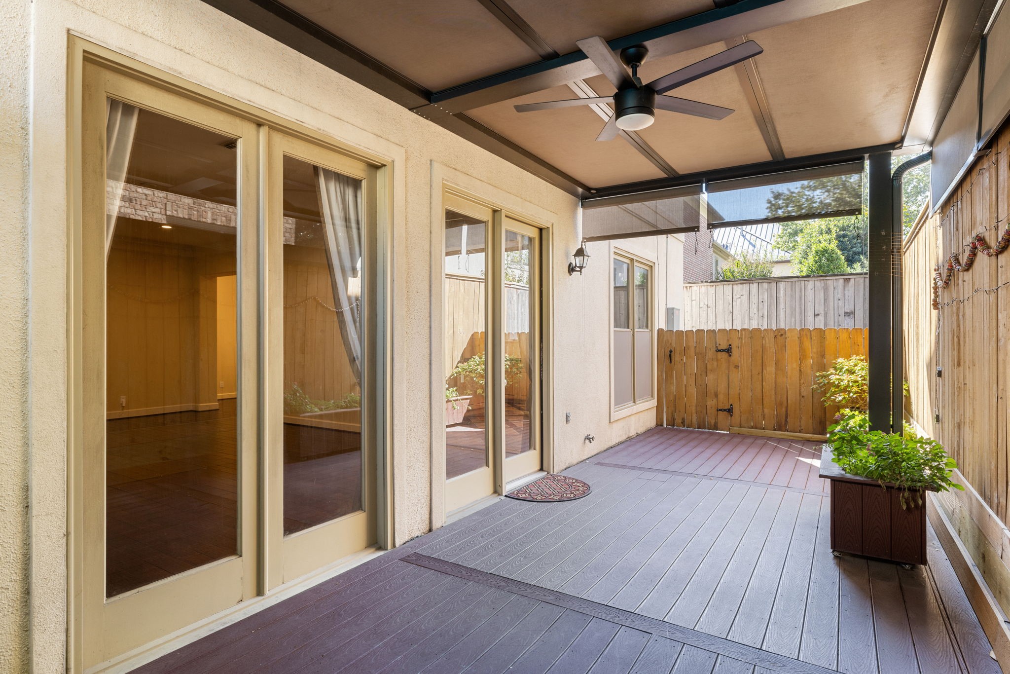 6310 Hermann Lake Drive Houston, TX 77021 - Photo 27 of 39 Large covered patio