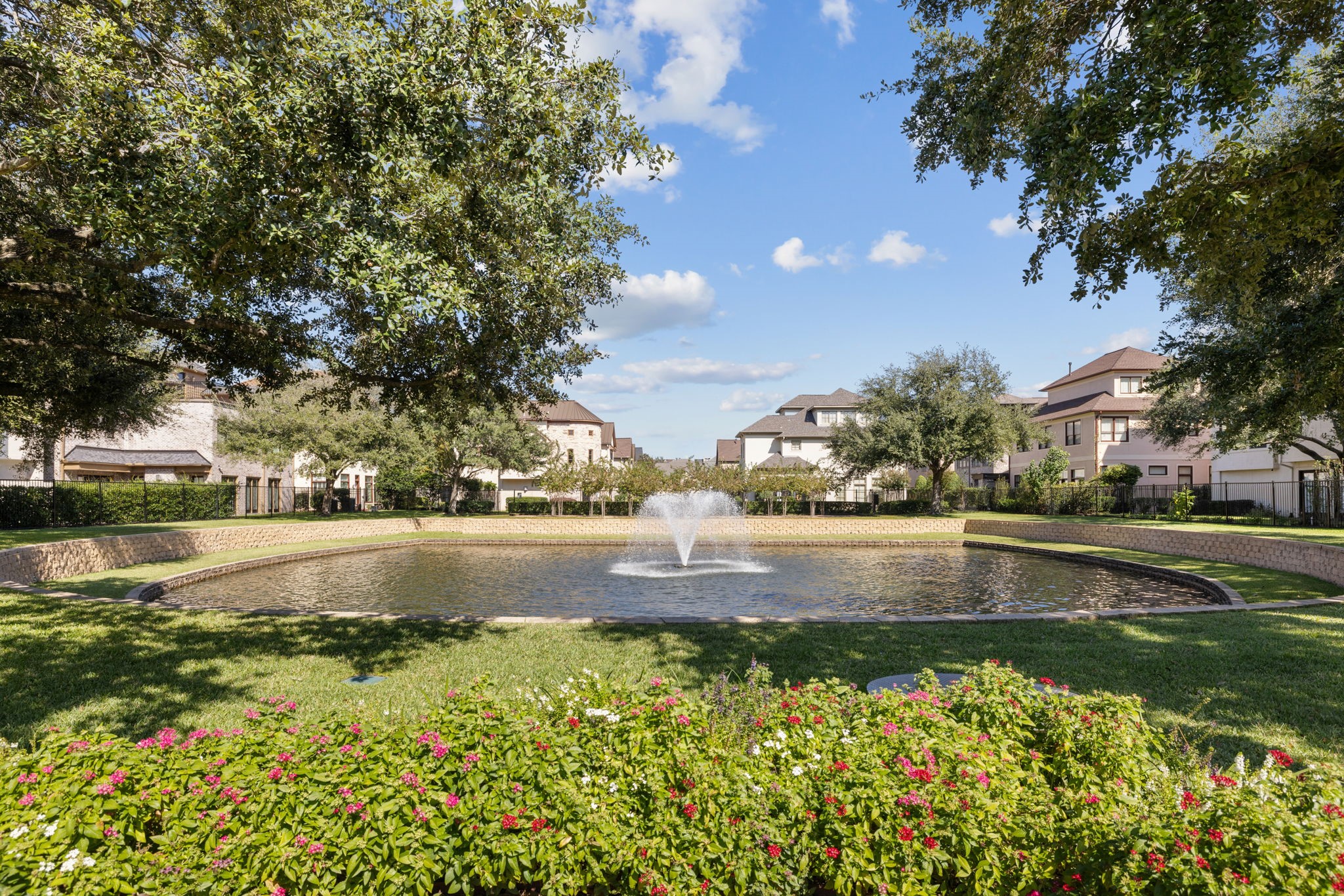 6310 Hermann Lake Drive Houston, TX 77021 - Photo 31 of 39 Enjoy a morning walk inside the community lake area complete with a walking trail and park benches ready for your enjoyment.