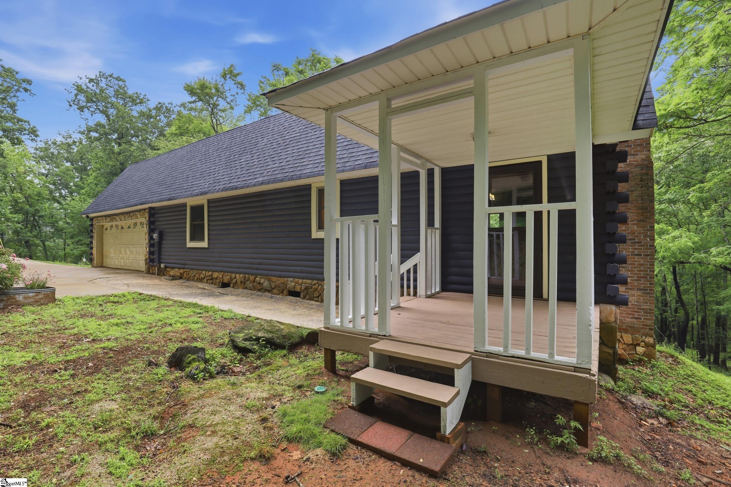 211 Narrow Way Travelers Rest, SC 29690 - Photo 11 of 47