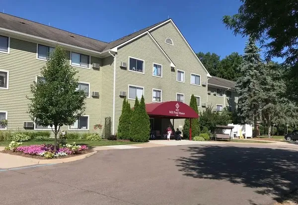 $988 | 460 West Russell Street, Unit 50, Saline, MI 48176