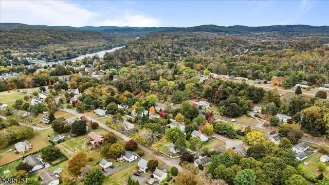 $255,000 | 31 Stover Avenue, Milford, NJ 08848