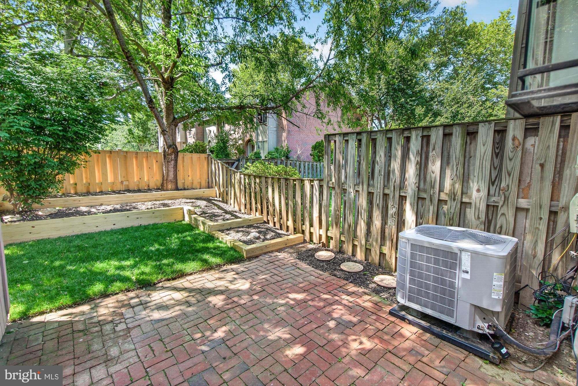 19346 Keymar Way Gaithersburg, MD 20886 - Photo 32 of 41