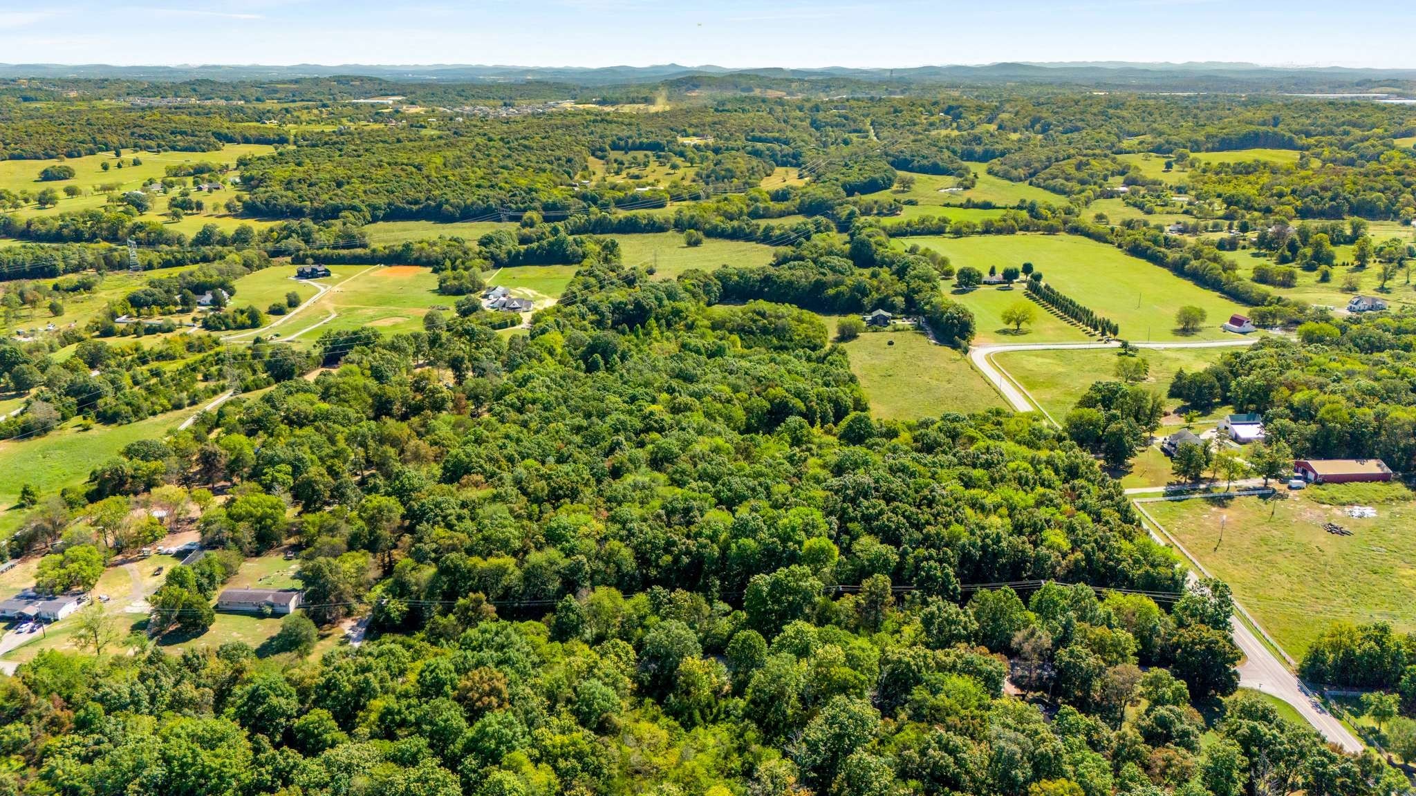 580 Midgett Road Mount Juliet, TN 37122 - Photo 3 of 30 a view of city and ocean