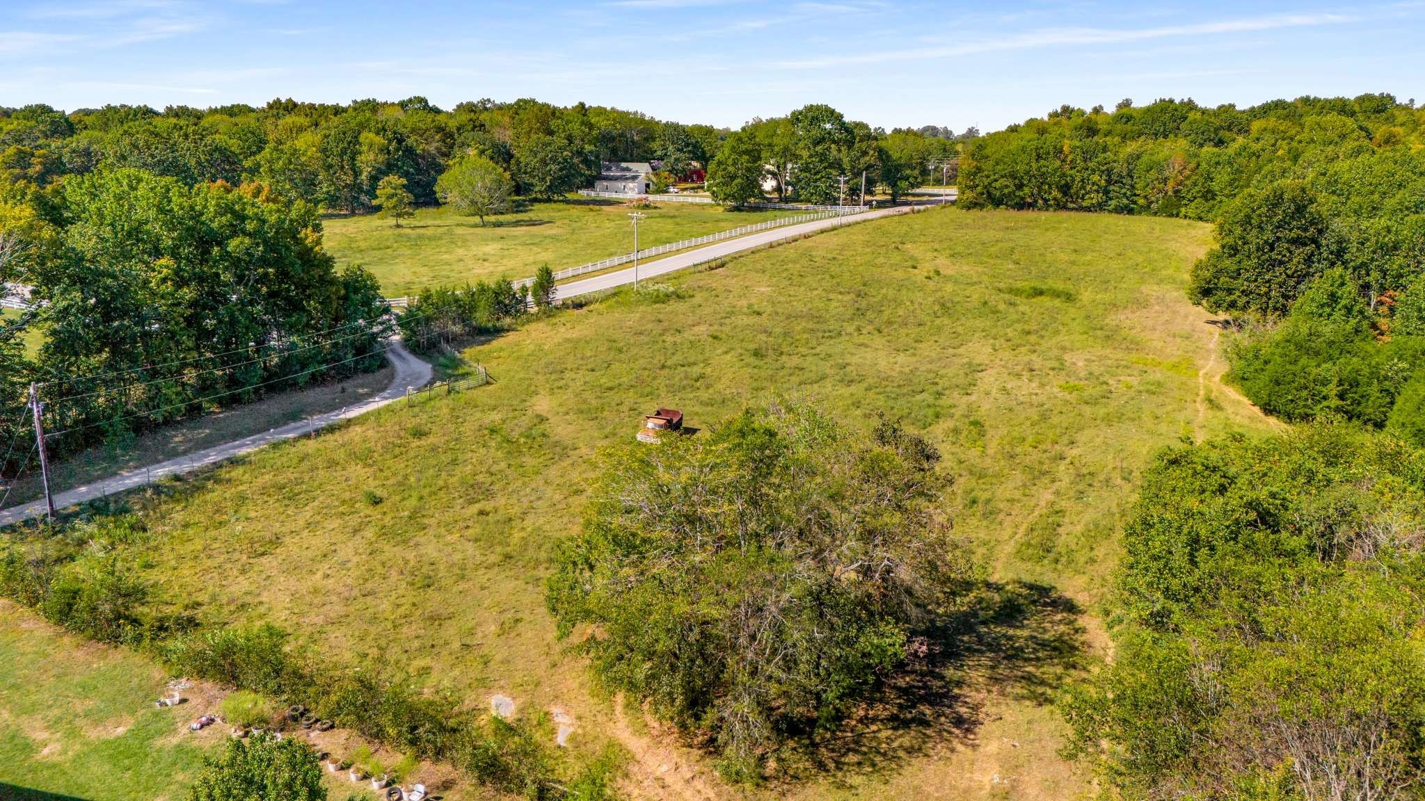 580 Midgett Road Mount Juliet, TN 37122 - Photo 7 of 30 a view of an outdoor space and swimming pool