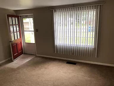 106 Henderlong Parkway Crown Point, IN 46307 - Photo 5 of 6 384x288