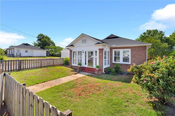$238,500 | 310 East South 5th Street, Seneca, SC 29678