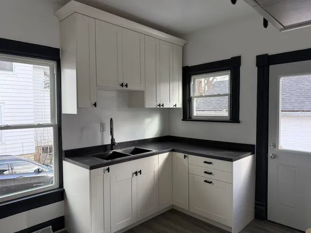 $139,900 | 1122 Walnut Avenue, Dixon, IL 61021