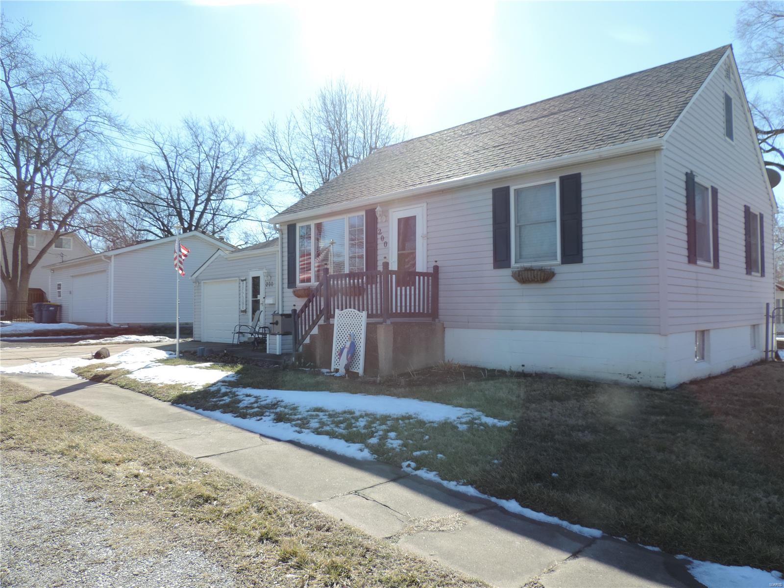200 Jefferson Road Edwardsville, IL 62025 - Photo 1 of 24 Gallery Image 1